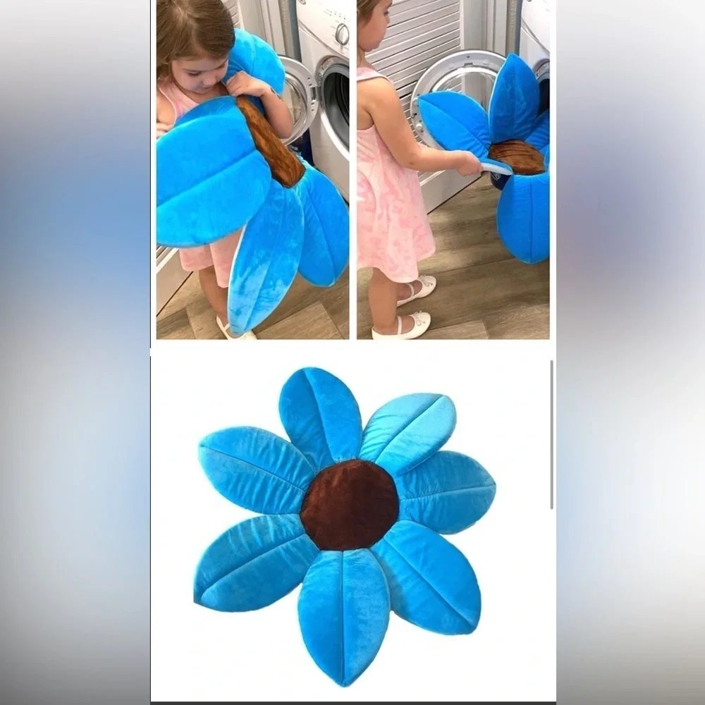 Baby bath flower for use in sink or bath